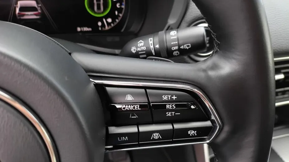 MAZDA CX-60 -