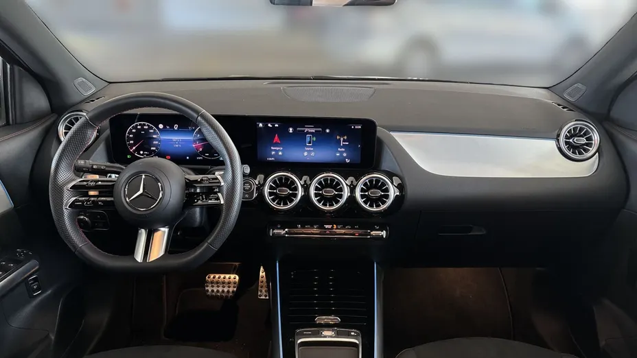 MERCEDES-BENZ GLA GLA 200 mHEV AMG Line 7G-DCT