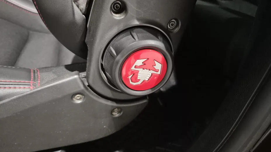 ABARTH 500 695 1.4 T-Jet 16v MTA