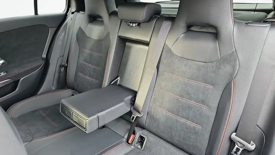 MERCEDES-BENZ A Klasa A 250 e PHEV AMG Line 8G-DCT