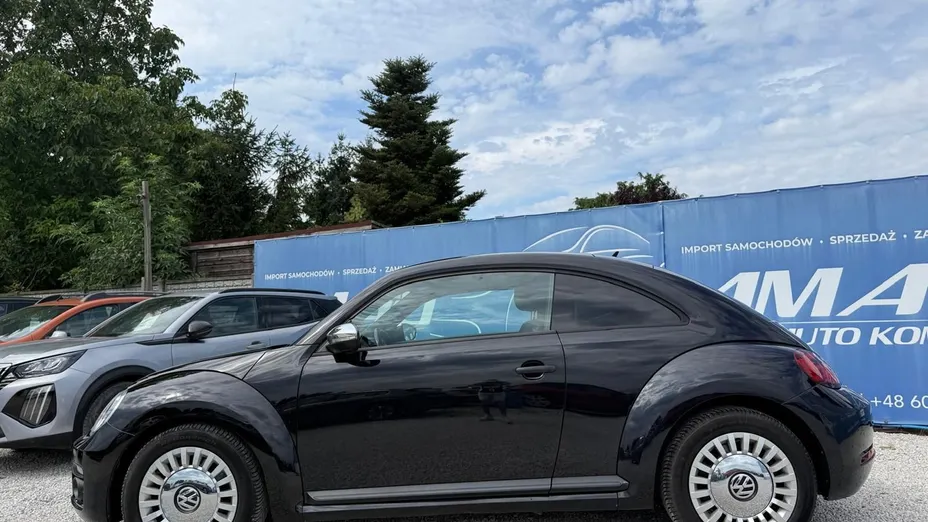 VOLKSWAGEN Beetle -