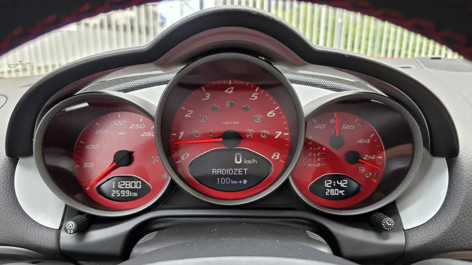 PORSCHE Cayman 718 Cayman GPF GT4 PDK