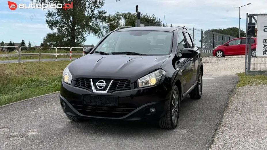 NISSAN Qashqai -