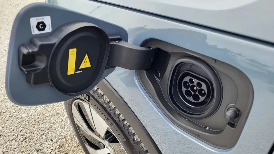 VOLVO XC40 XC40 T4 Plug-In Hybrid Core aut