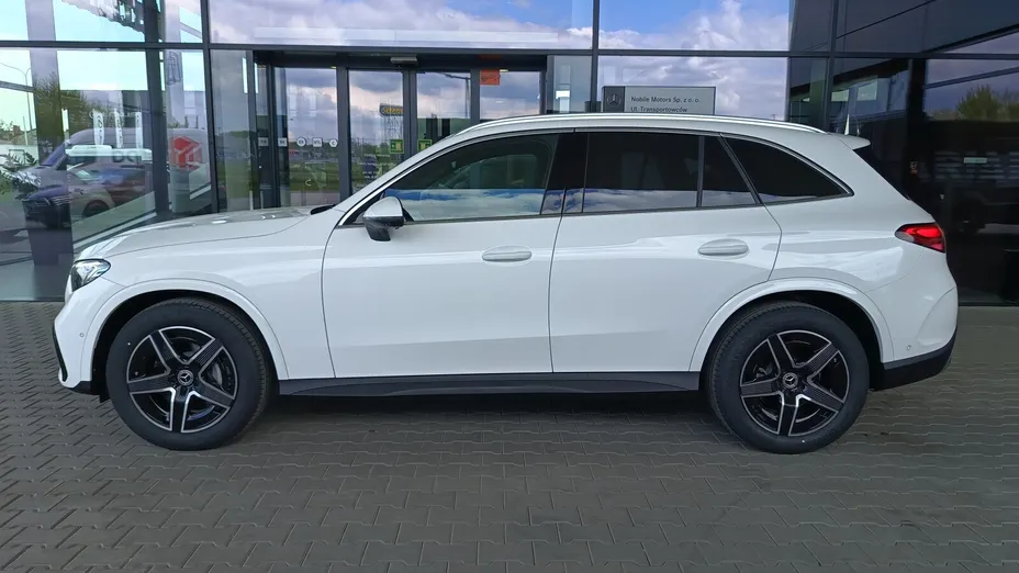 MERCEDES-BENZ GLC -
