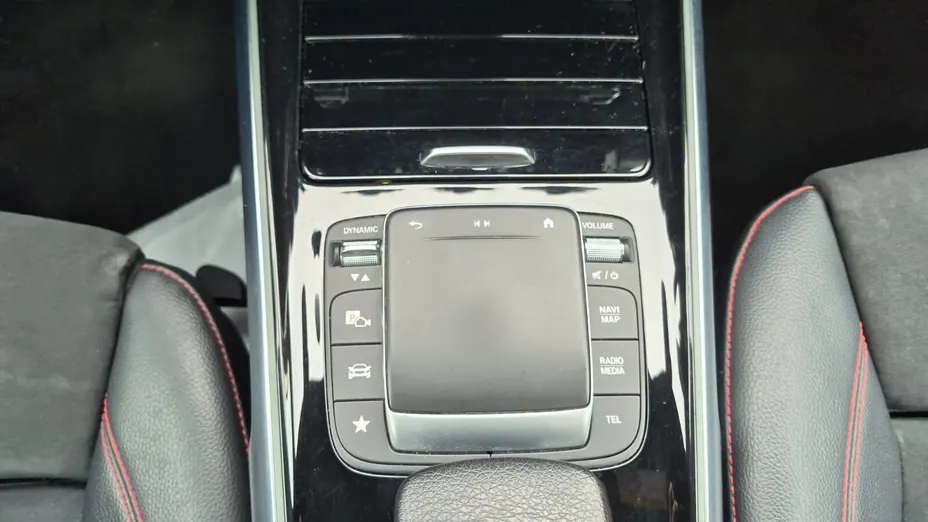 MERCEDES-BENZ GLB GLB 200 7G-DCT