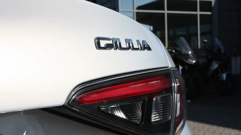 ALFA ROMEO Giulia Giulia 2.0 Turbo Sprint Q4 aut