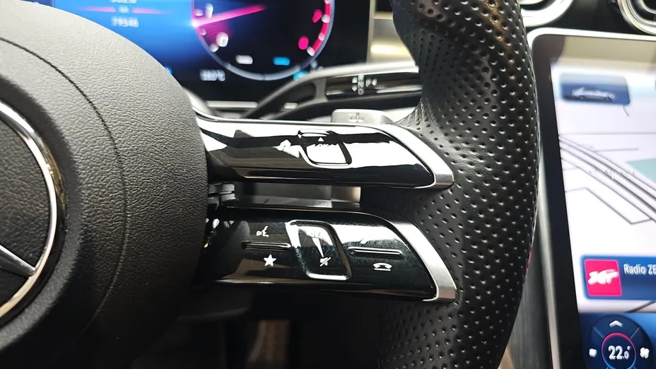 MERCEDES-BENZ C Klasa C 300 mHEV 4-Matic AMG