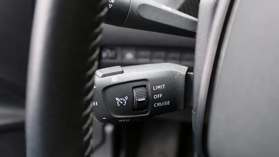 PEUGEOT 208 208 1.2 PureTech Allure Pack S&S