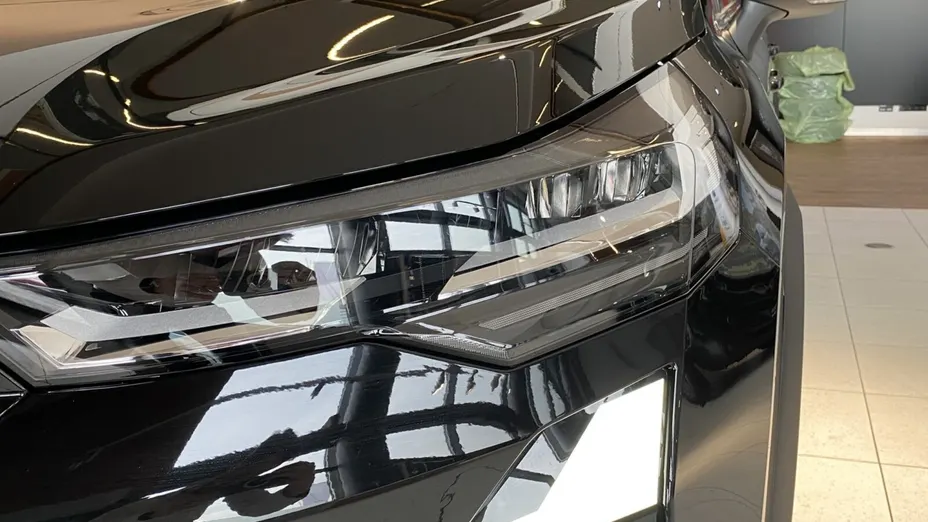 MITSUBISHI Grandis Grandis 1.3T mHEV Intense Style Cold DCT Nowy