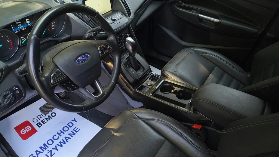 FORD Kuga -