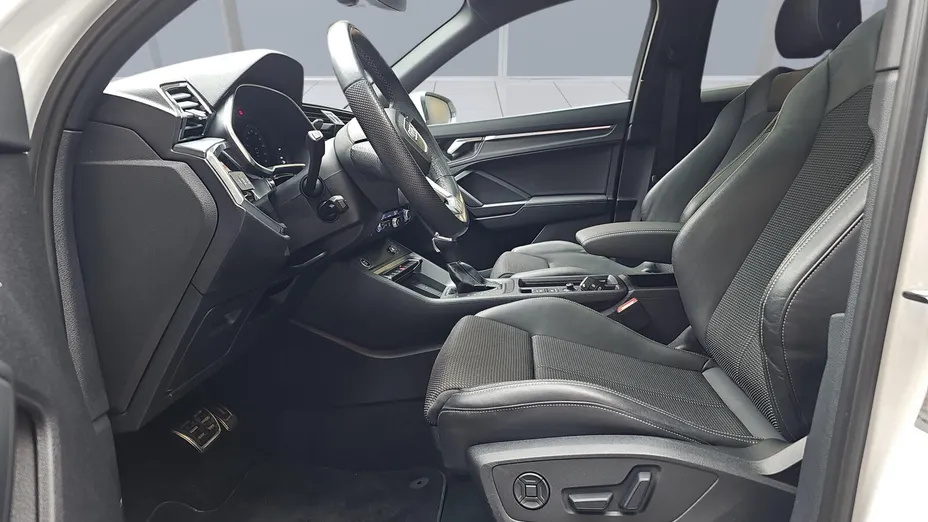 AUDI Q3 Q3 35 TFSI mHEV S-Line S tronic