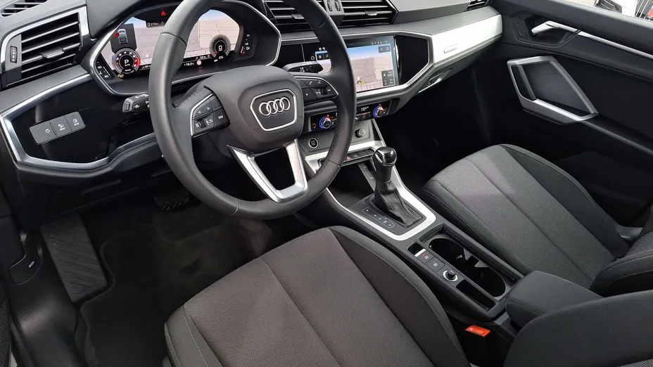 AUDI Q3 Sportback -