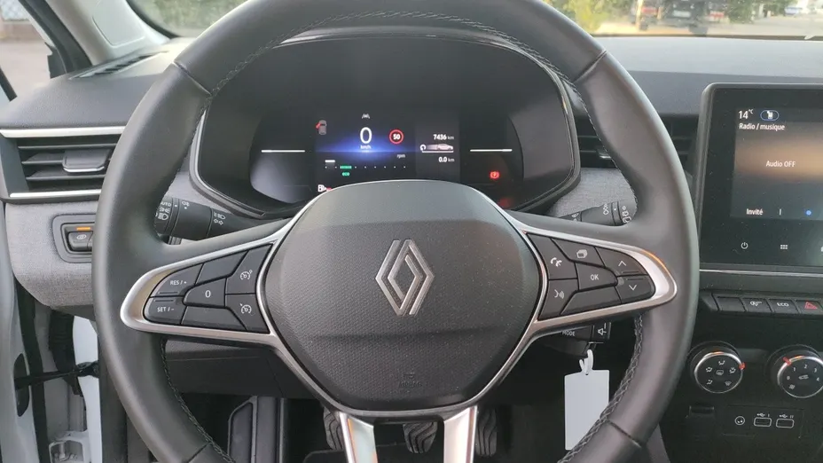 RENAULT Clio -