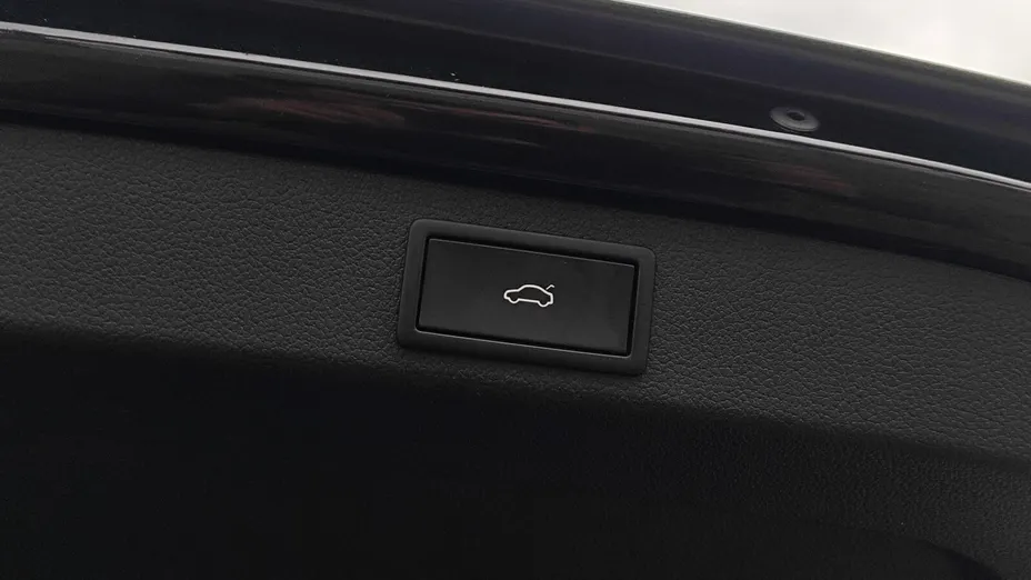 SKODA Superb Superb 2.0 TDI SCR Sportline DSG