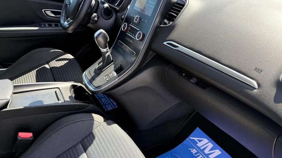 RENAULT Scenic -