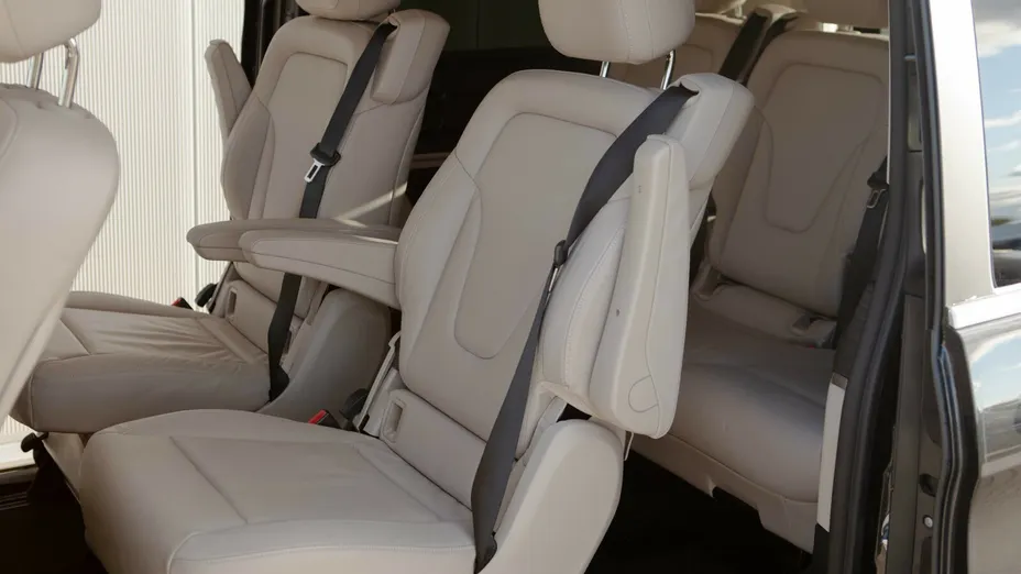 MERCEDES-BENZ V Klasa V 250 d 4-Matic 9G-Tronic Avantgarde (długi)