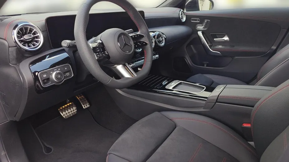 MERCEDES-BENZ CLA CLA 200 mHEV AMG Line 7G-DCT Nowy