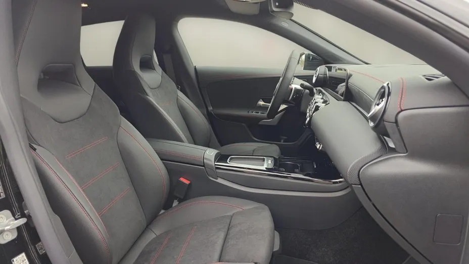 MERCEDES-BENZ CLA CLA 200 AMG Line 7G-DCT Nowy