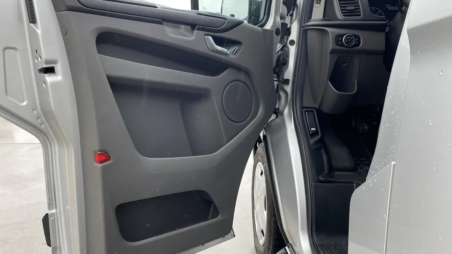 FORD Transit Custom Transit Custom 340 L2H1 Trend