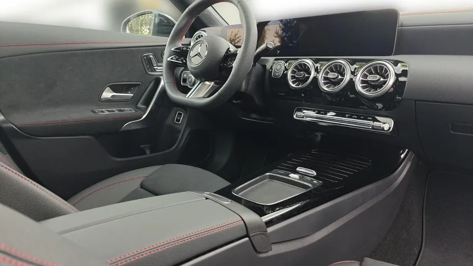 MERCEDES-BENZ Coupe CLA 200 mHEV AMG Line 7G-DCT Nowy