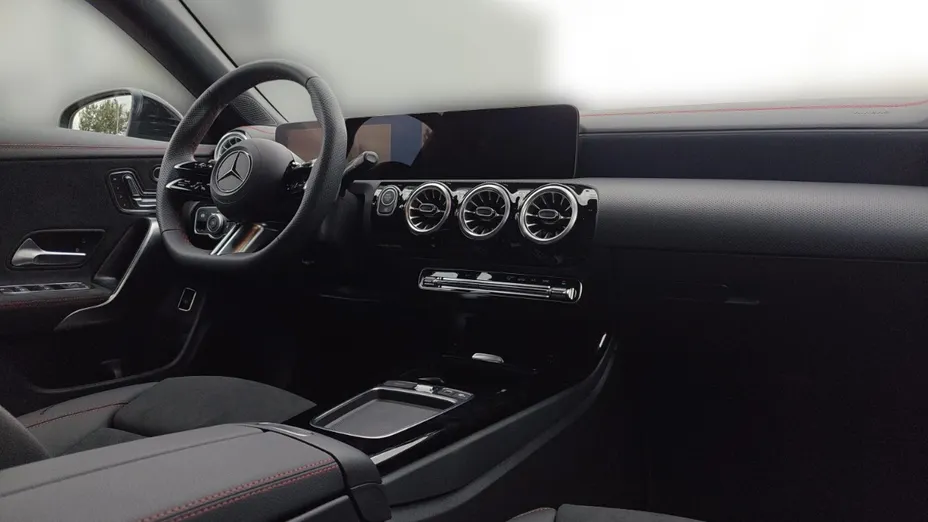 MERCEDES-BENZ CLA CLA 200 AMG Line 7G-DCT Nowy