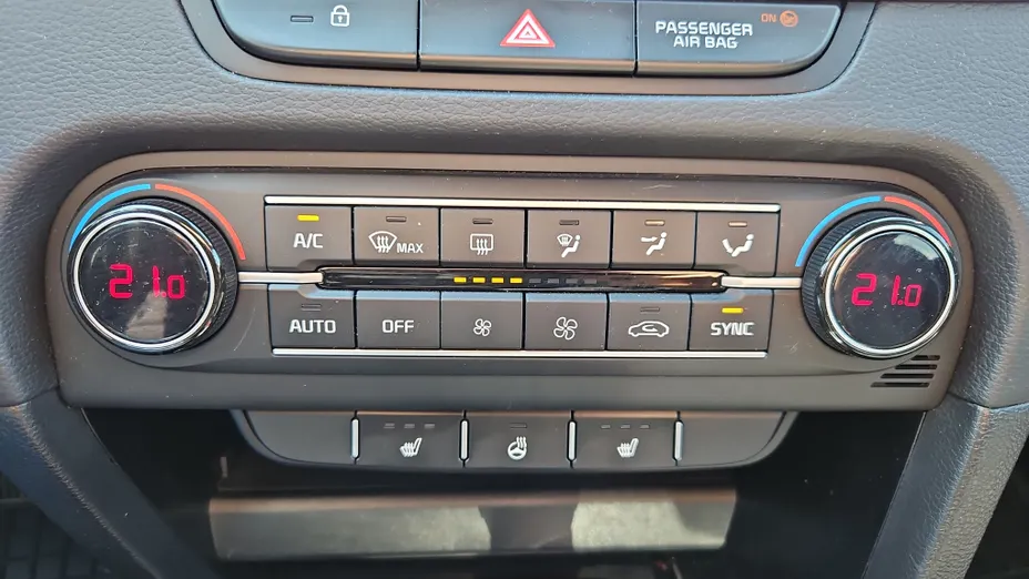 KIA Cee'd Ceed 1.5 T-GDI Tribute DCT