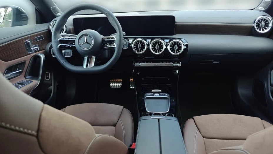 MERCEDES-BENZ CLA CLA 200 mHEV AMG Line 7G-DCT Nowy