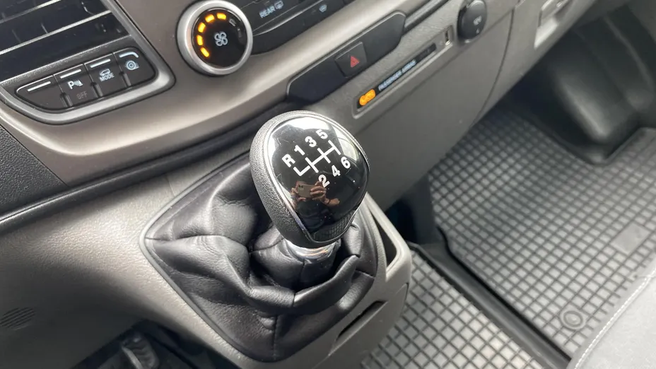 FORD Transit Custom Transit Custom 340 L2H1 Trend