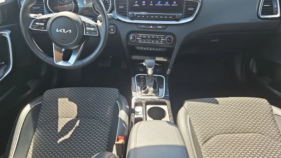 KIA Cee'd Ceed 1.5 T-GDI Tribute DCT