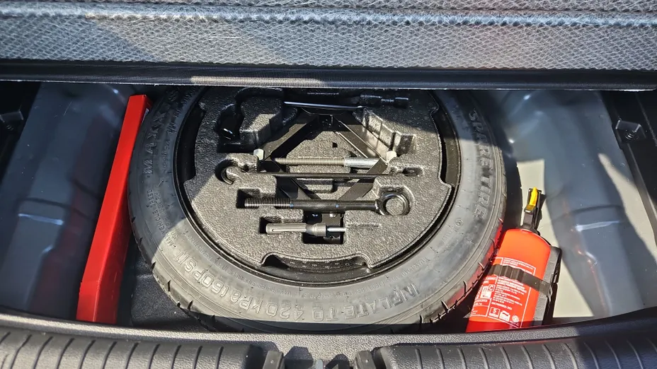 KIA Cee'd Ceed 1.5 T-GDI Tribute DCT