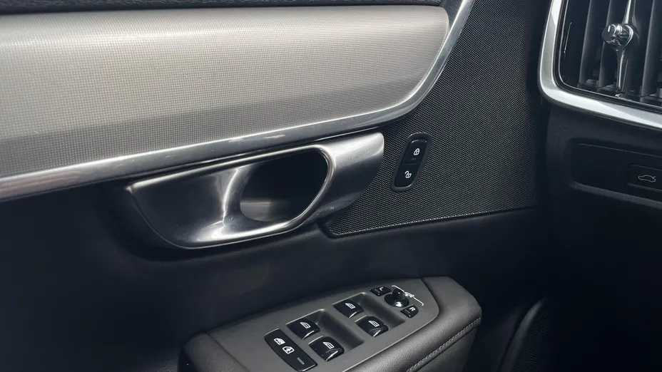 VOLVO V90 V90 CC B4 D AWD Core aut