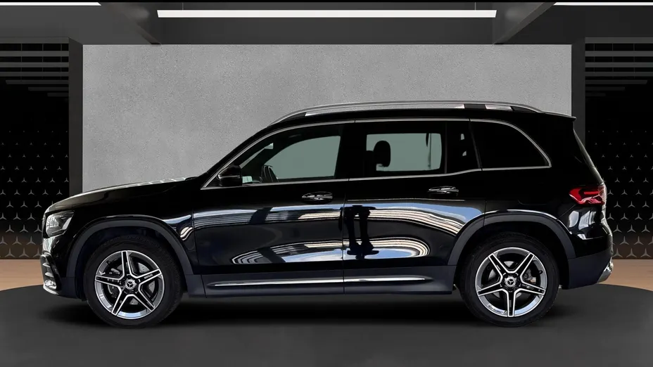 MERCEDES-BENZ GLB GLB 200 mHEV AMG Line 7G-DCT