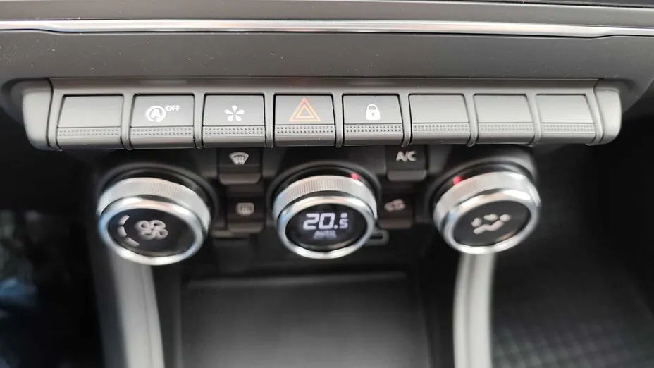 RENAULT Captur Captur 1.3 TCe mHEV Techno EDC