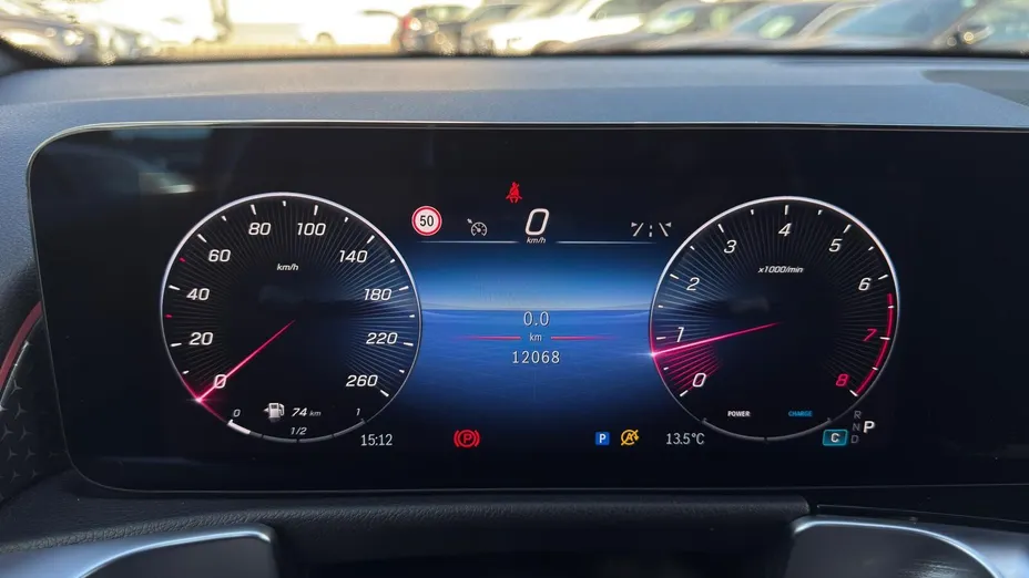 MERCEDES-BENZ GLB GLB 200 AMG Line 7G-DCT