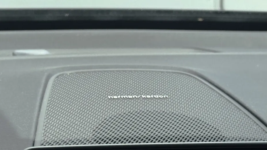 VOLVO XC60 XC60 B5 B AWD Plus Dark aut