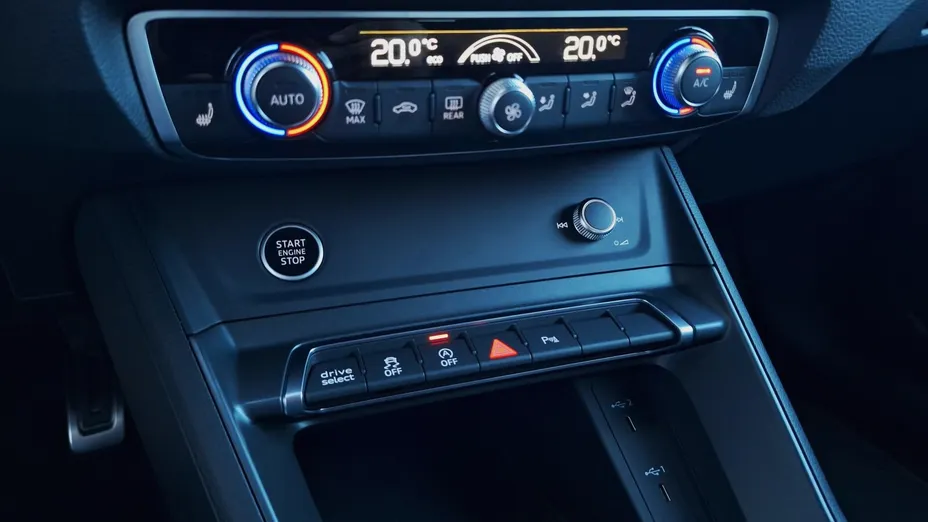 AUDI Q3 Sportback -