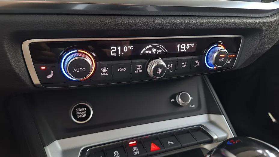 AUDI Q3 Q3 40 TDI Quattro S Line S tronic