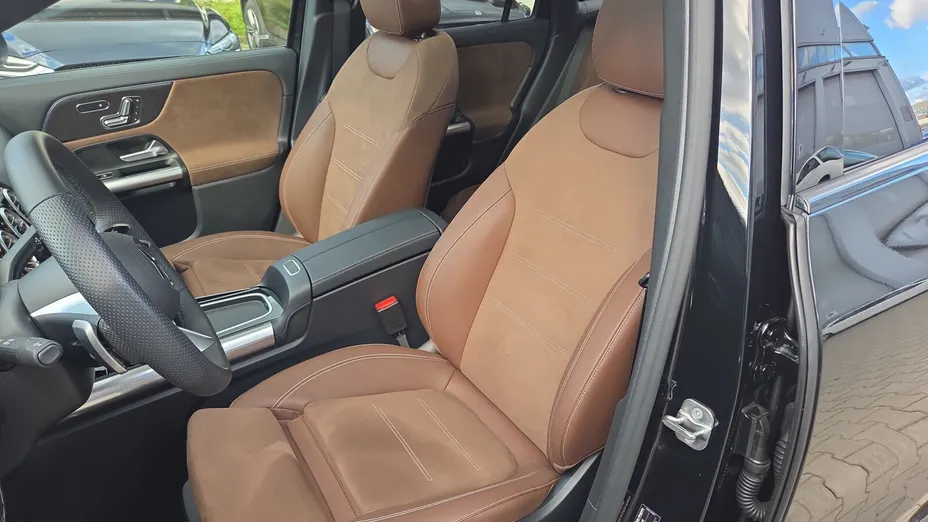 MERCEDES-BENZ GLA GLA 200 mHEV AMG Line 7G-DCT