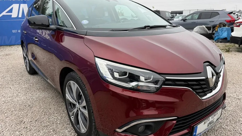 RENAULT Scenic -