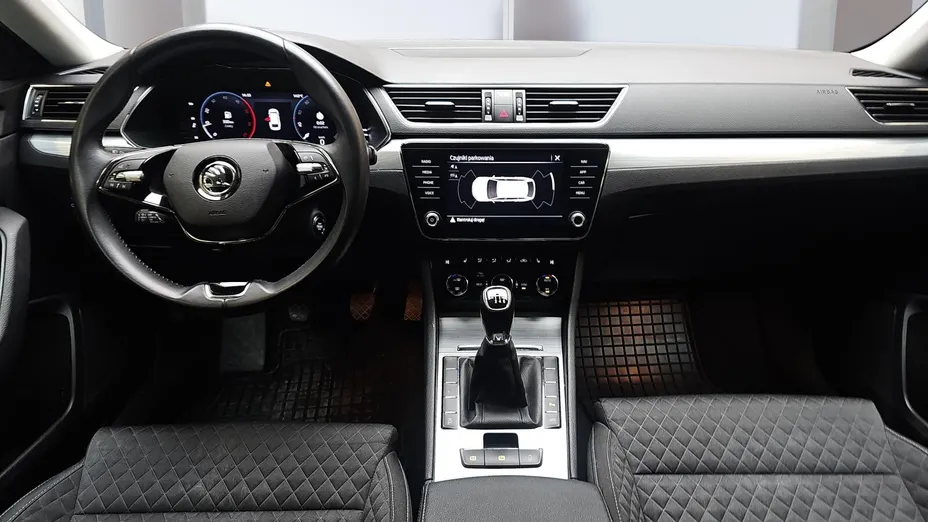 SKODA Superb Superb 2.0 TDI SCR Ambition