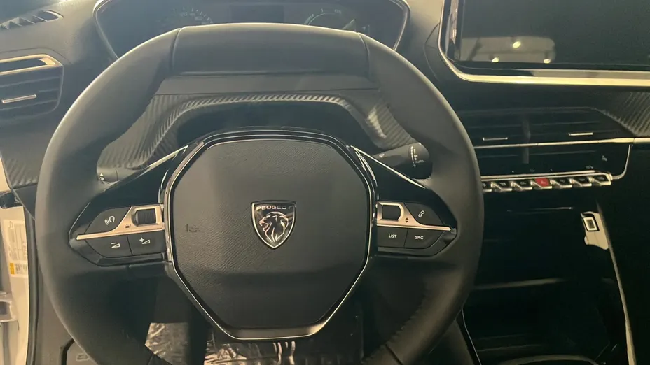 PEUGEOT 2008 2008 PureTech mHEV Business e-DCS6 Nowy