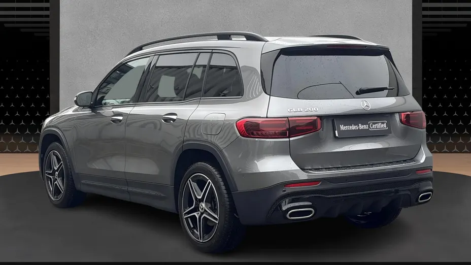 MERCEDES-BENZ GLB GLB 200 mHEV AMG Line 7G-DCT