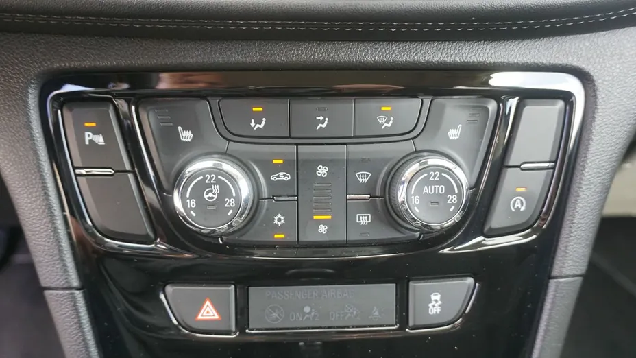 OPEL Mokka -