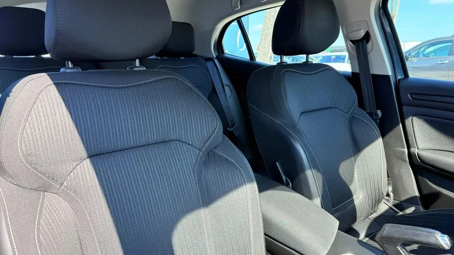 RENAULT Megane Megane 1.3 TCe FAP Intens EDC