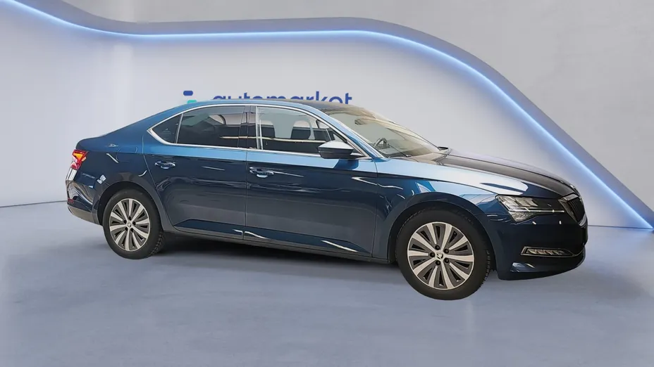 SKODA Superb Superb 2.0 TDI SCR Style DSG