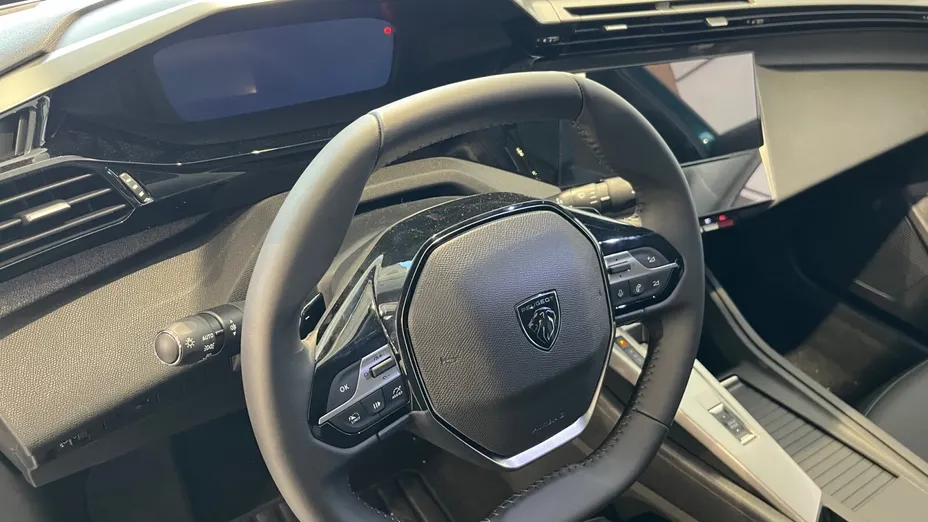 PEUGEOT 408 408 1.2 PureTech mHEV Allure S&S e-DSC6 Nowy