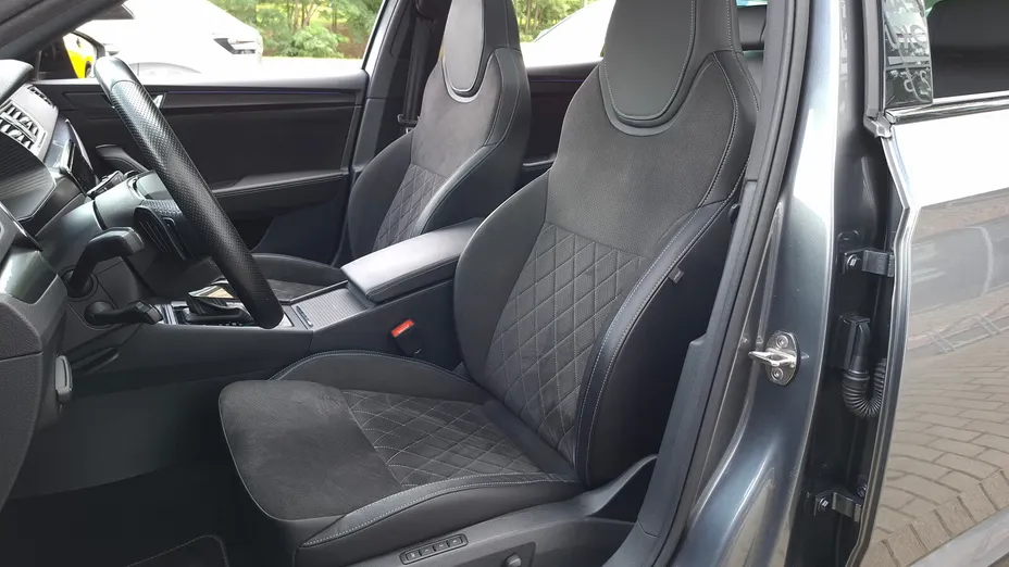 SKODA Superb Superb 2.0 TDI SCR 4x4 Sportline DSG