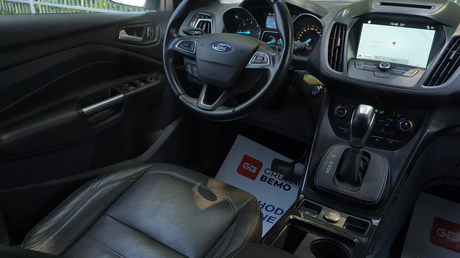 FORD Kuga -