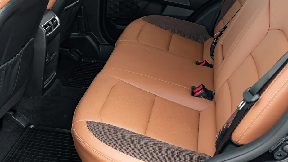 KGM / SSANGYONG Torres Torres 1.5 T-GDI Adventure Plus aut